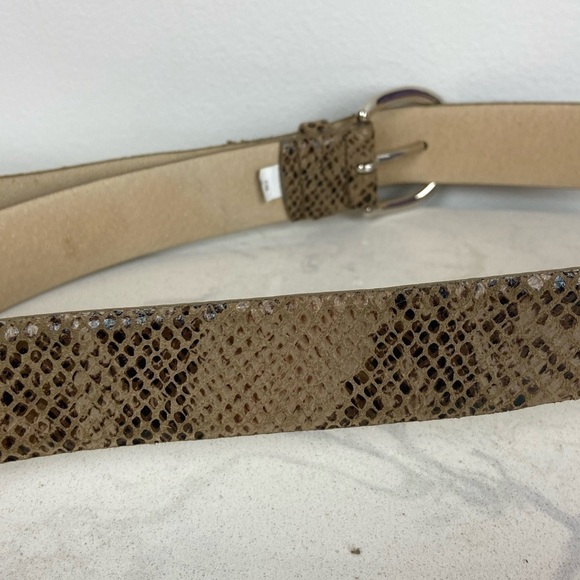 Reptile Embossed Genuine Leather Belt - Picture 6 of 8